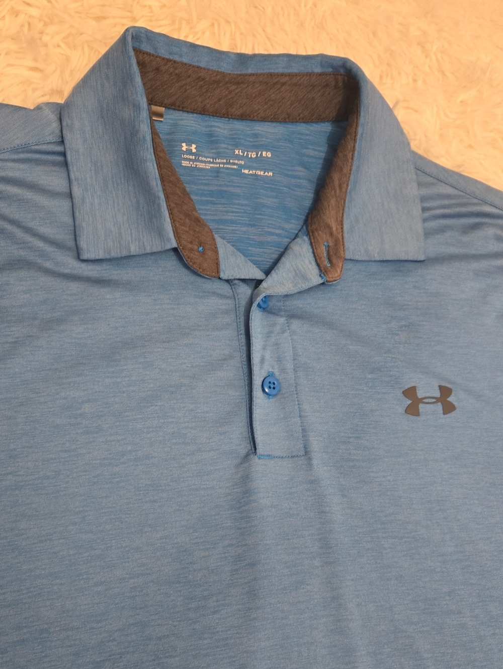 Under Armour Men’s Light Blue Heat Gear Polo with Charcoal Accents Size XL